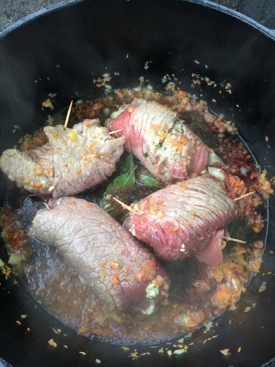 Rinderrouladen gefüllt mit Steinpilzen - BBQ Ömer