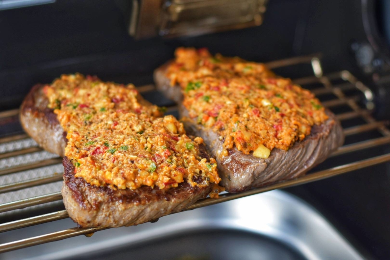 Rumpsteak mit Nuss-Paprika Kruste - BBQ Ömer